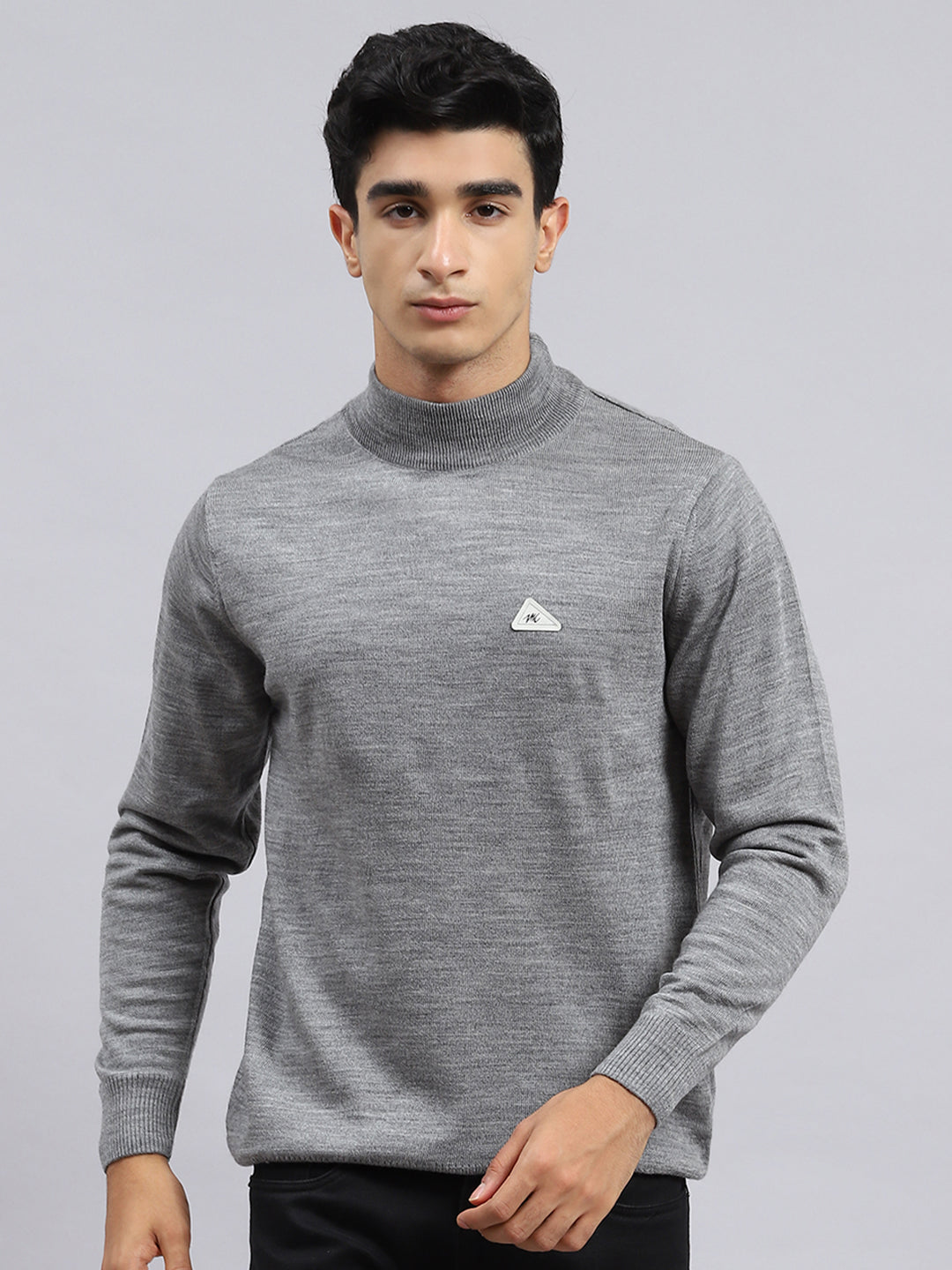 Men Grey Solid Pullover