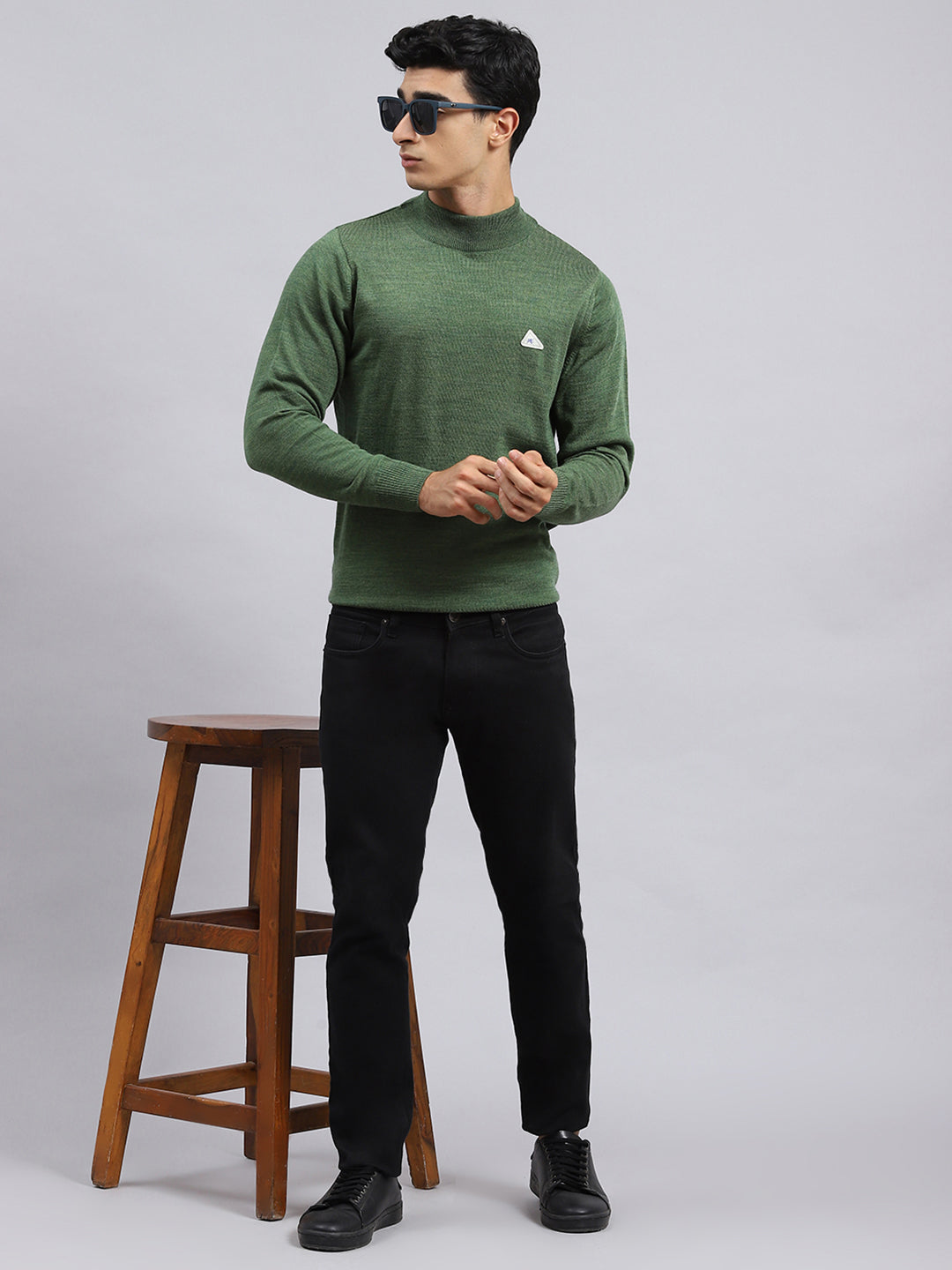 Men Green Solid Pullover
