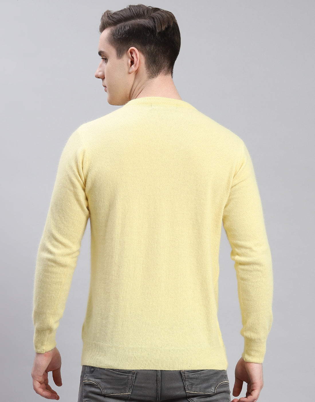 Men Yellow Solid Round Neck Full Sleeve Pullover