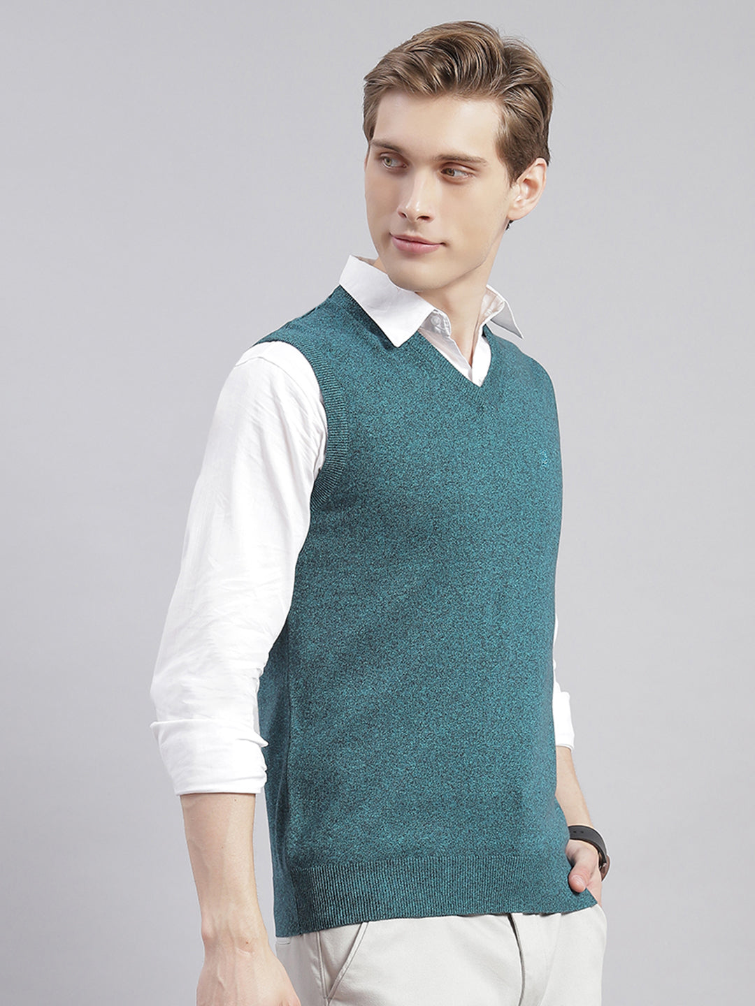 Men Teal Blue Solid V Neck Sleeveless Sweaters/Pullovers