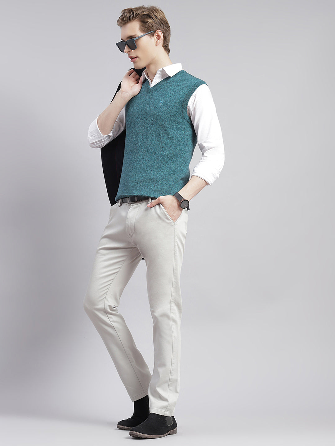 Men Teal Blue Solid V Neck Sleeveless Sweaters/Pullovers