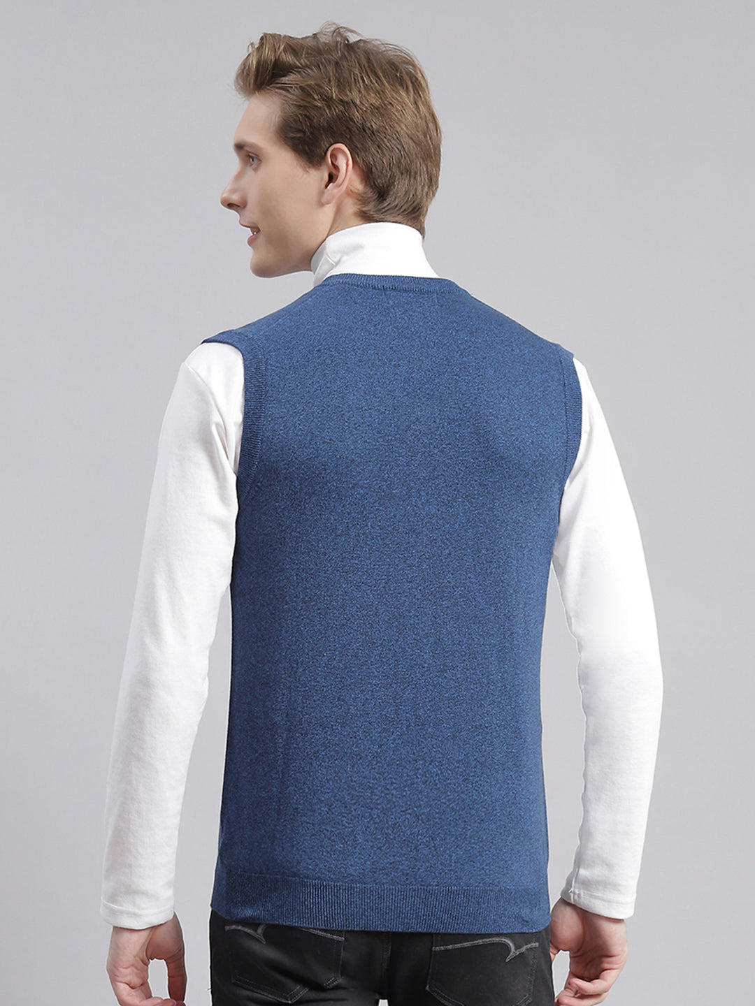 Men Blue Solid V Neck Sleeveless Sweaters/Pullovers