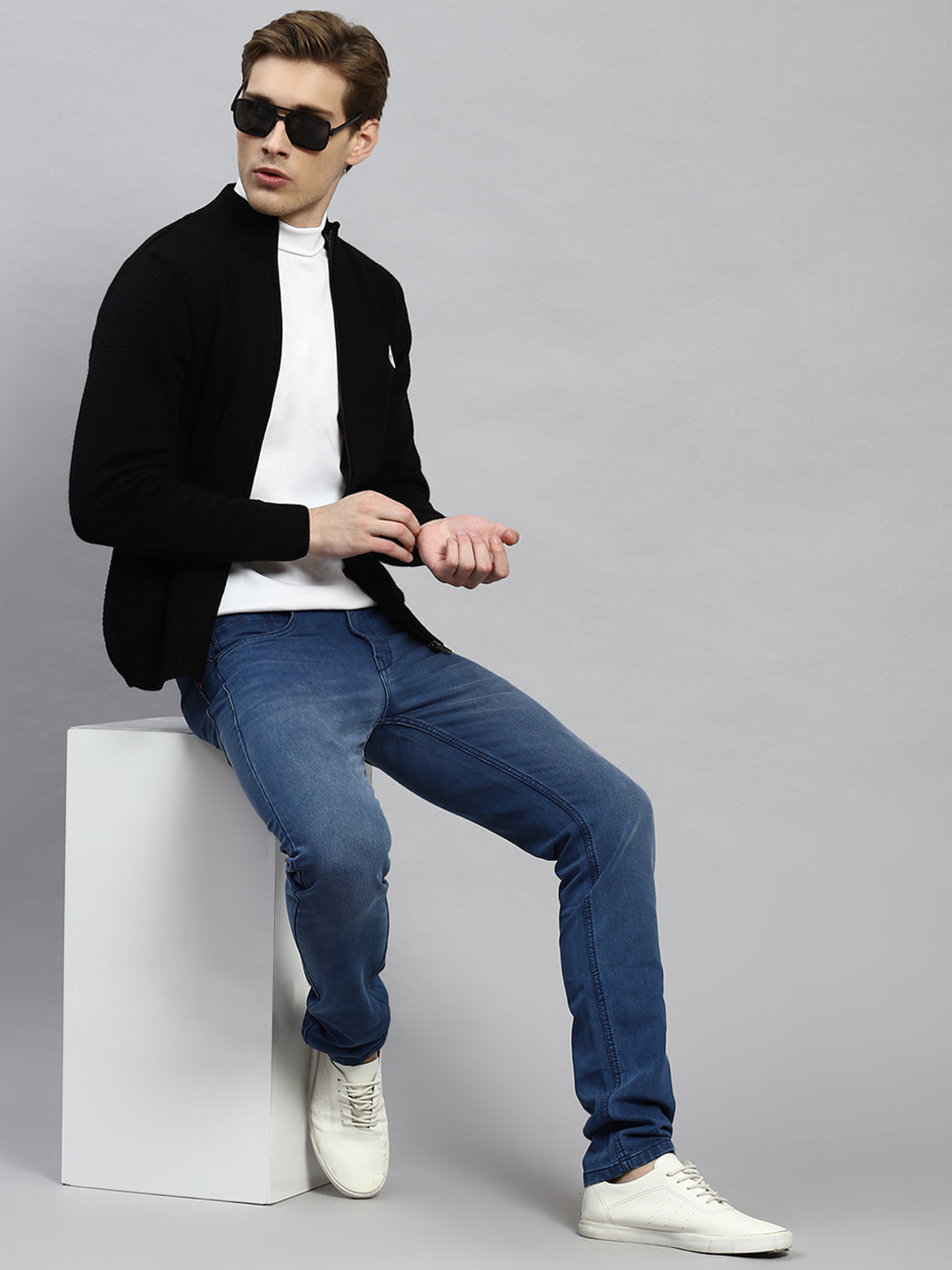 Men Black Solid Pullover