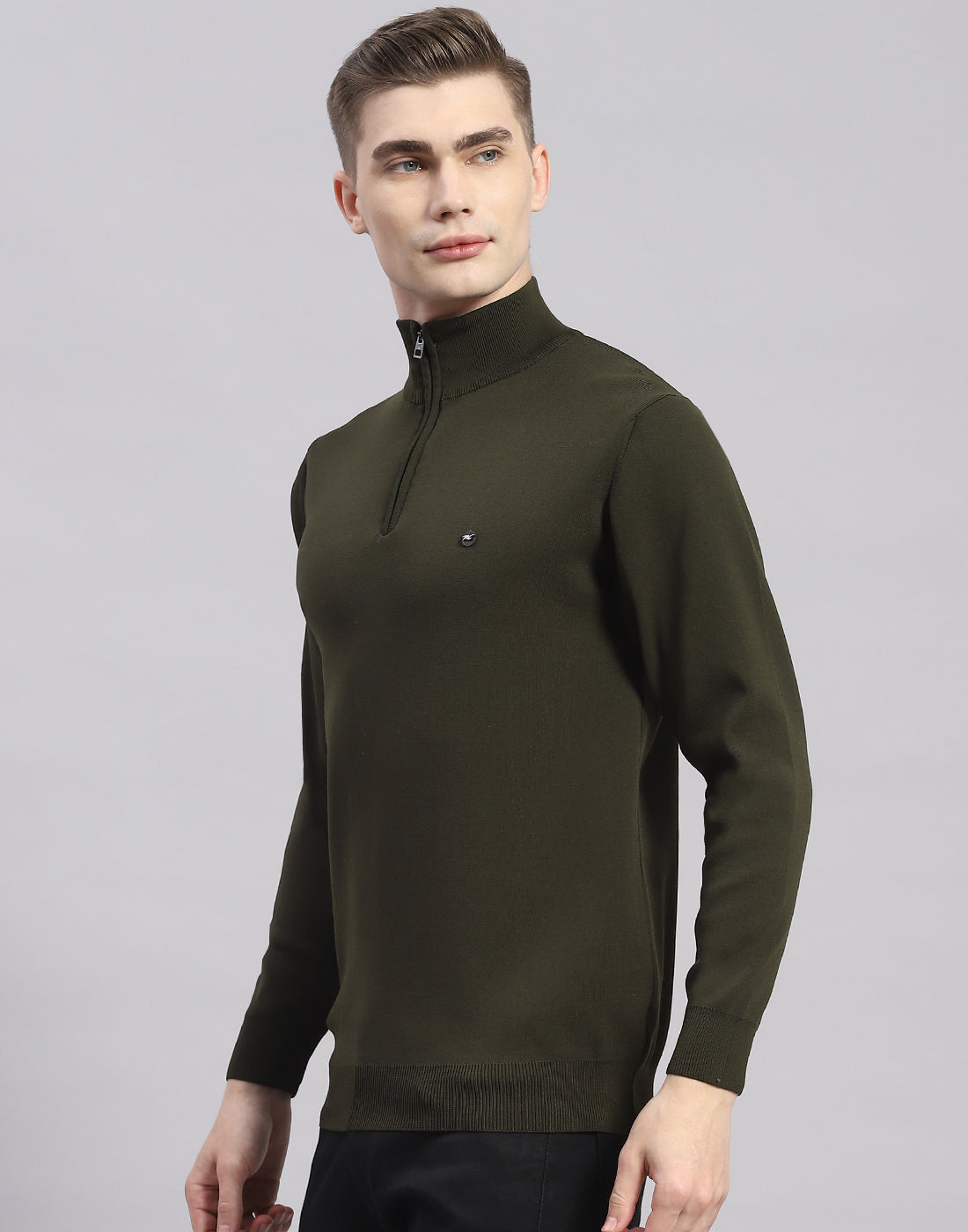Men Green Solid H Neck Full Sleeve Pullover