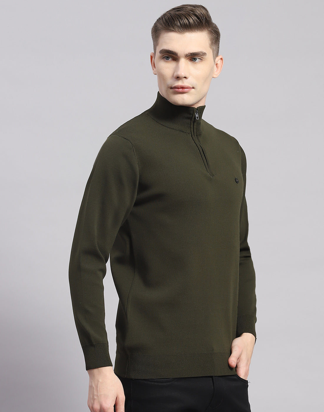 Men Green Solid H Neck Full Sleeve Pullover