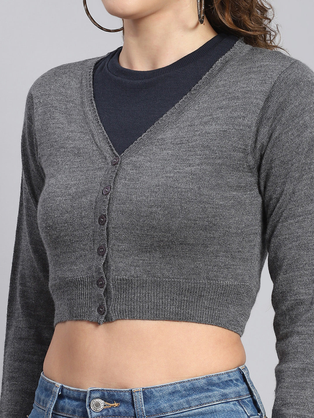 Women Grey Solid V Neck Full Sleeve Sweater