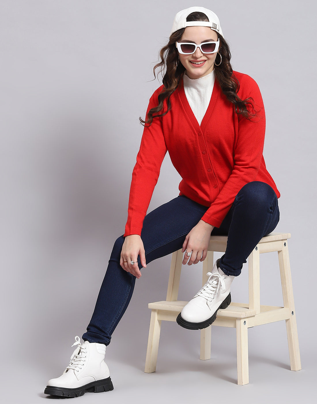 Women Red Solid V Neck Full Sleeve Sweater
