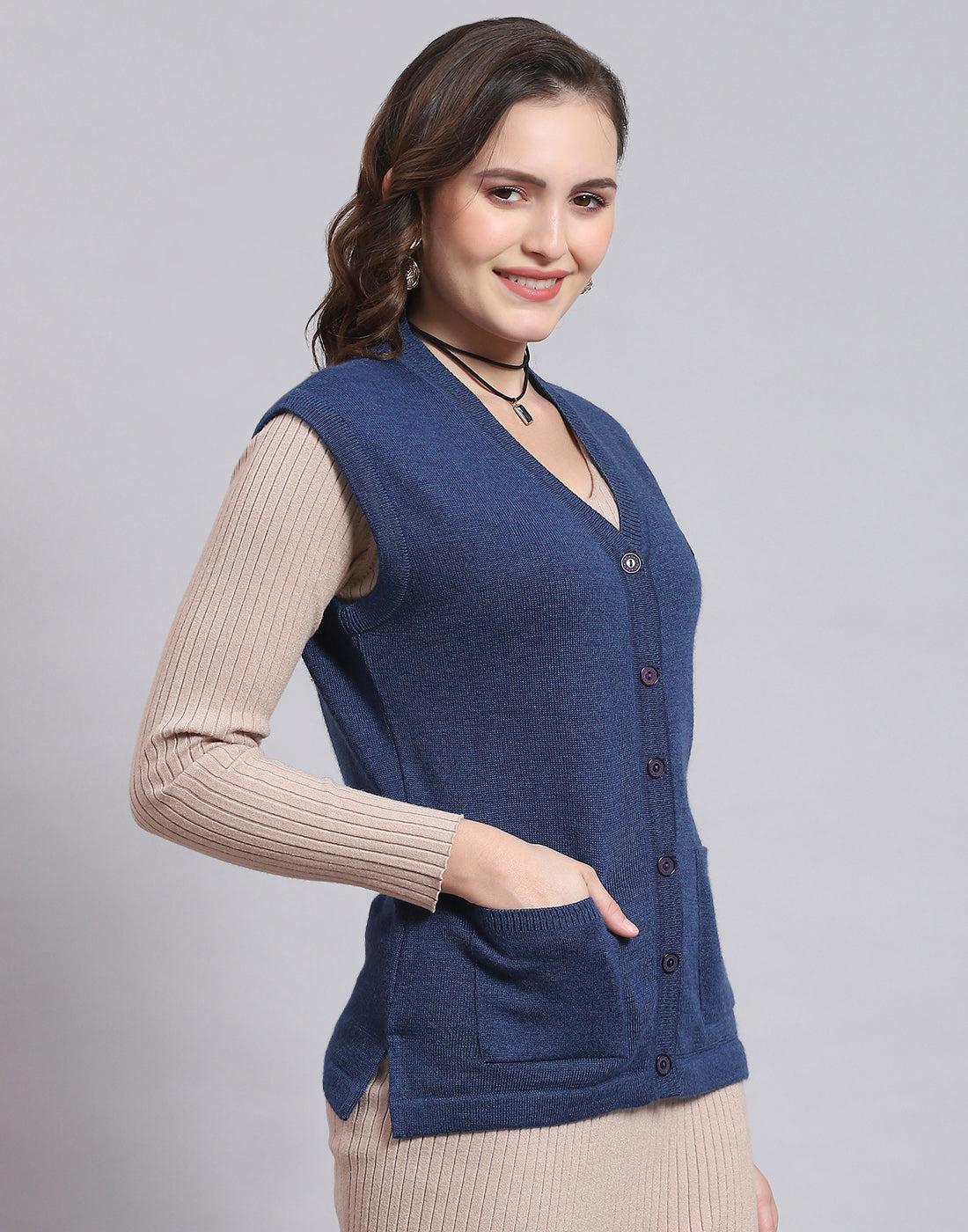 Women Blue Solid V Neck Sleeveless Sweater