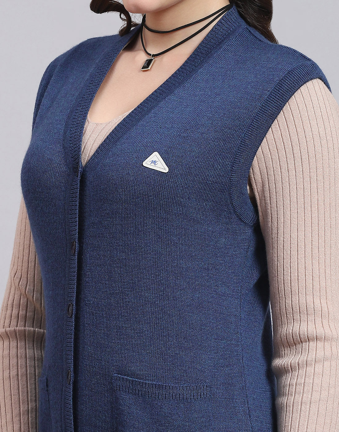 Women Blue Solid V Neck Sleeveless Sweater