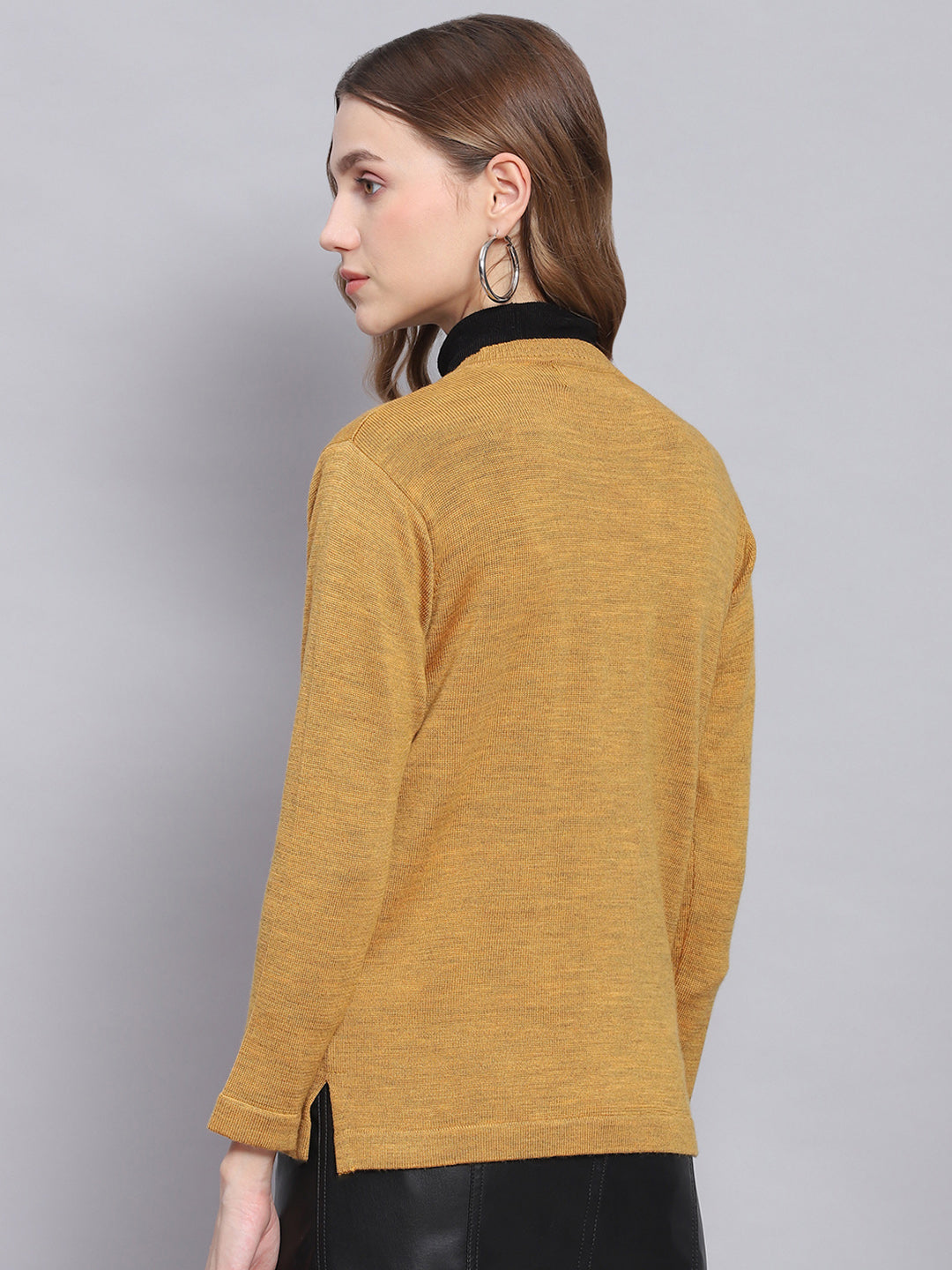 Women Yellow Solid V Neck Full Sleeve Cardigans