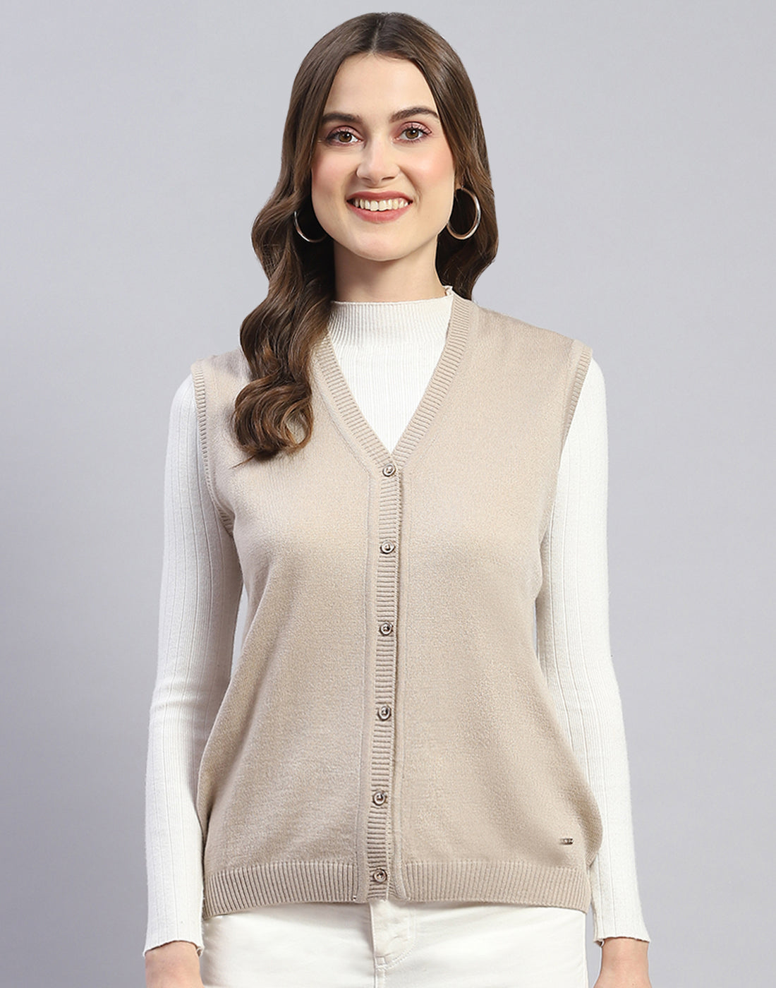 Women Beige Solid V Neck Sleeveless Cardigan