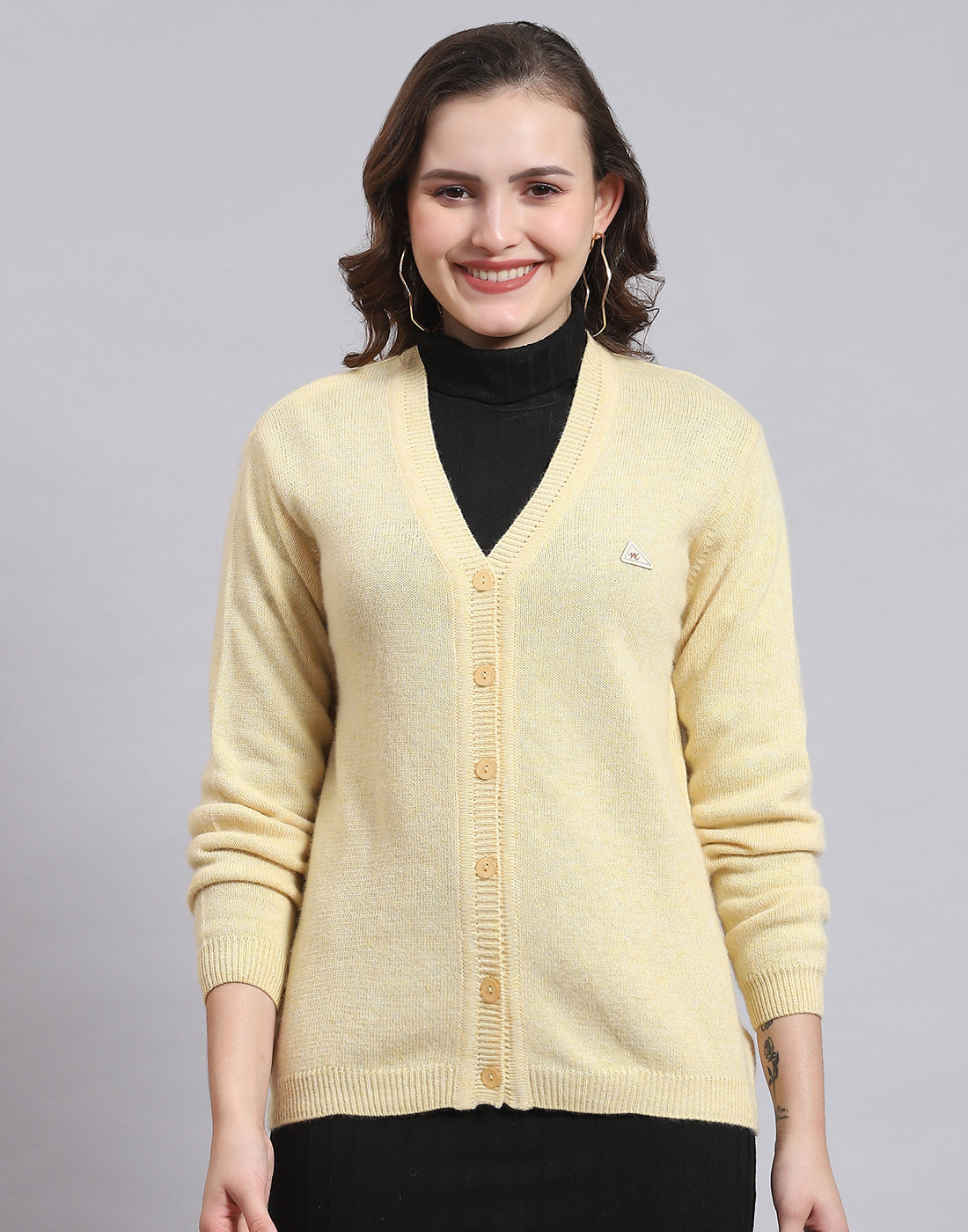 Women Yellow Solid V Neck Full Sleeve Sweater