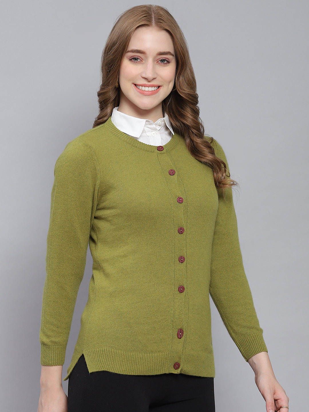 Women Green Solid Round Neck Full Sleeve Cardigans