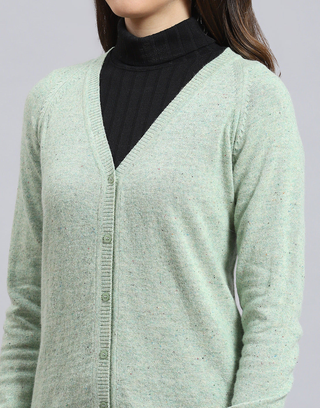 Women Green Solid V Neck Full Sleeve Cardigan