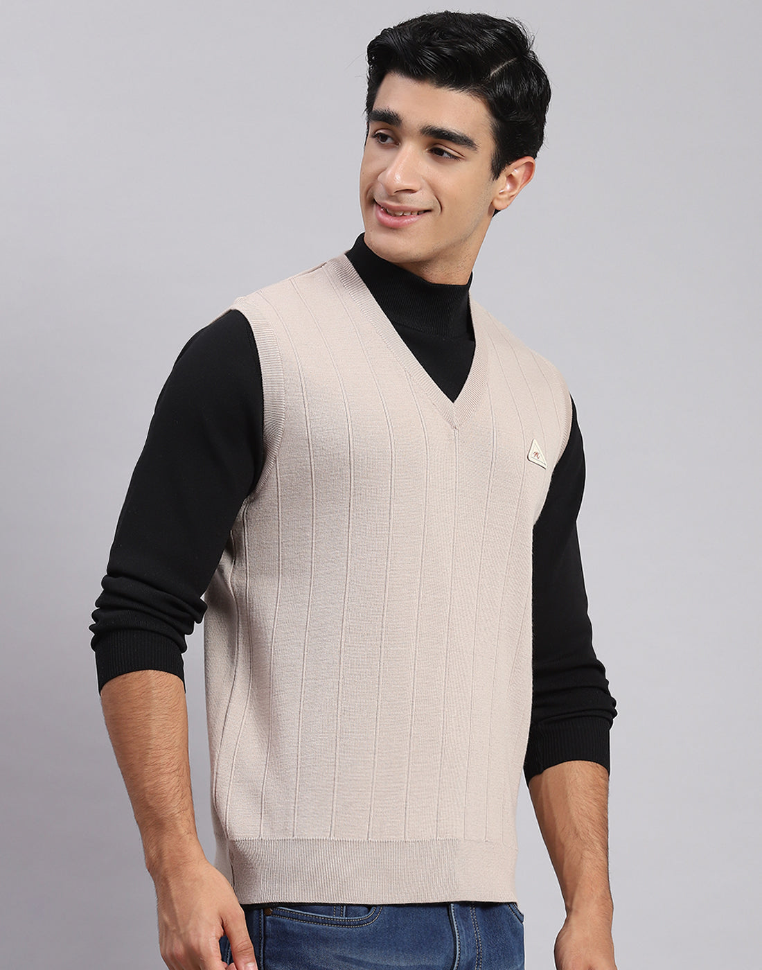 Men Beige Solid V Neck Sleeveless Sweaters/Pullovers
