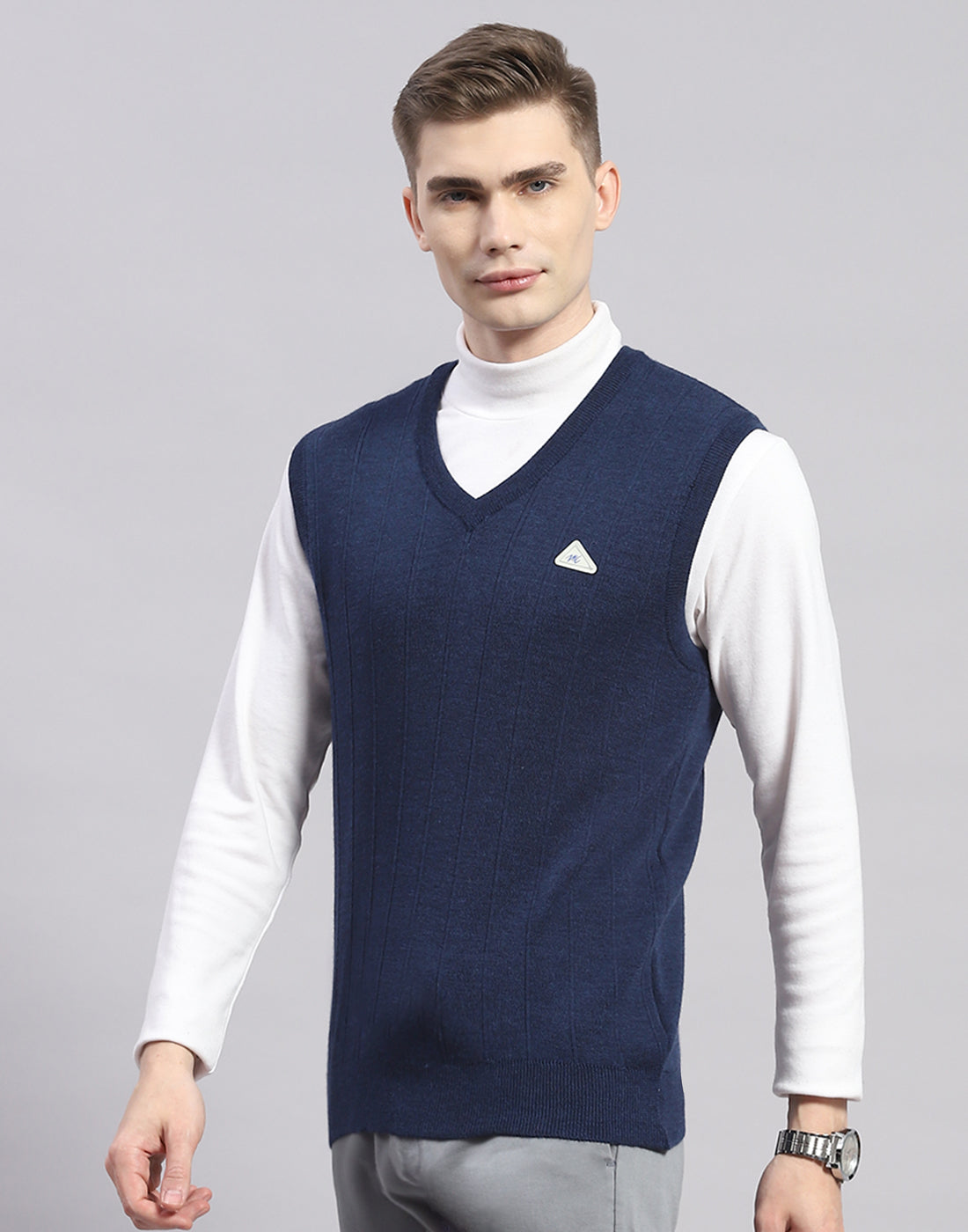 Men Blue Solid V Neck Sleeveless Sweater