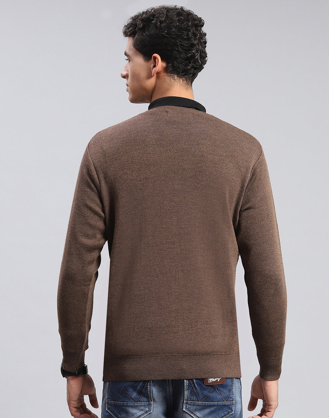 Men Brown Solid V Neck Full Sleeve Pullover