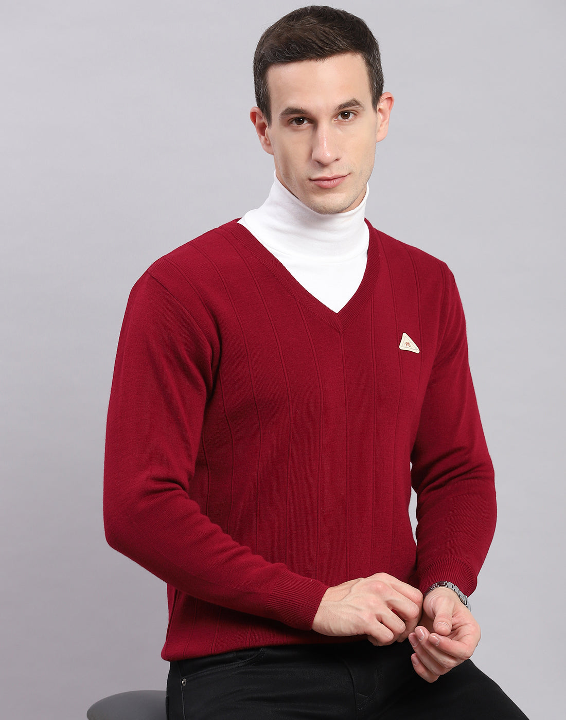 Men Maroon Solid V Neck Full Sleeve Sweaters/Pullovers