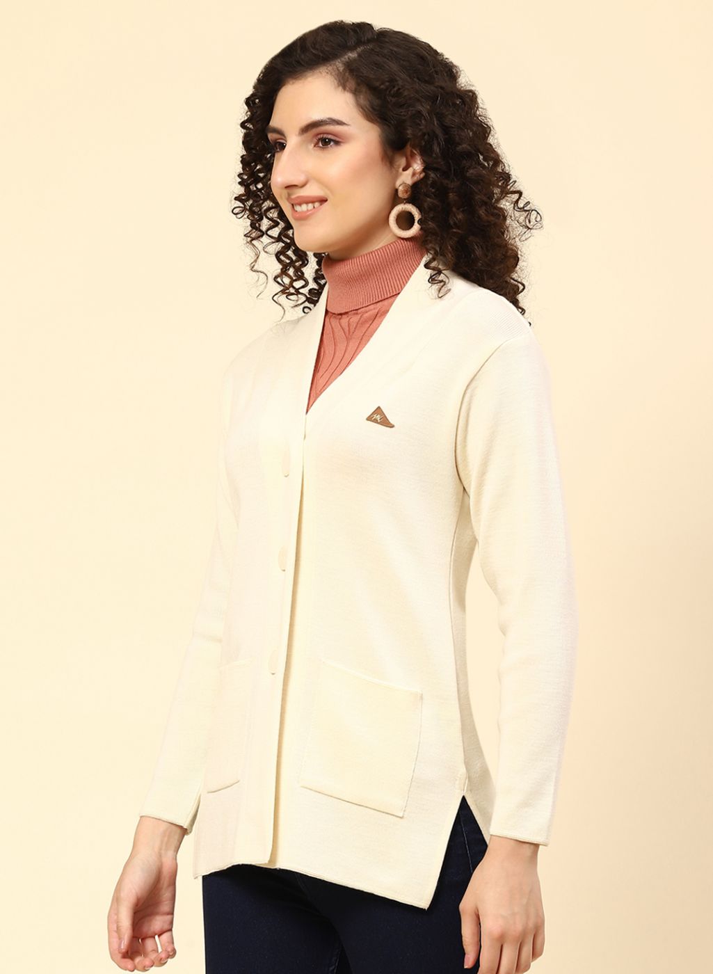 Women Off White Solid Pure wool Cardigan