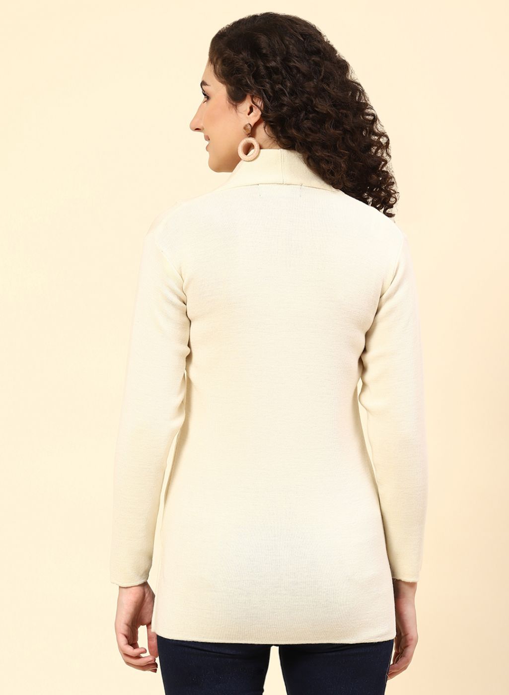 Women Off White Solid Pure wool Cardigan