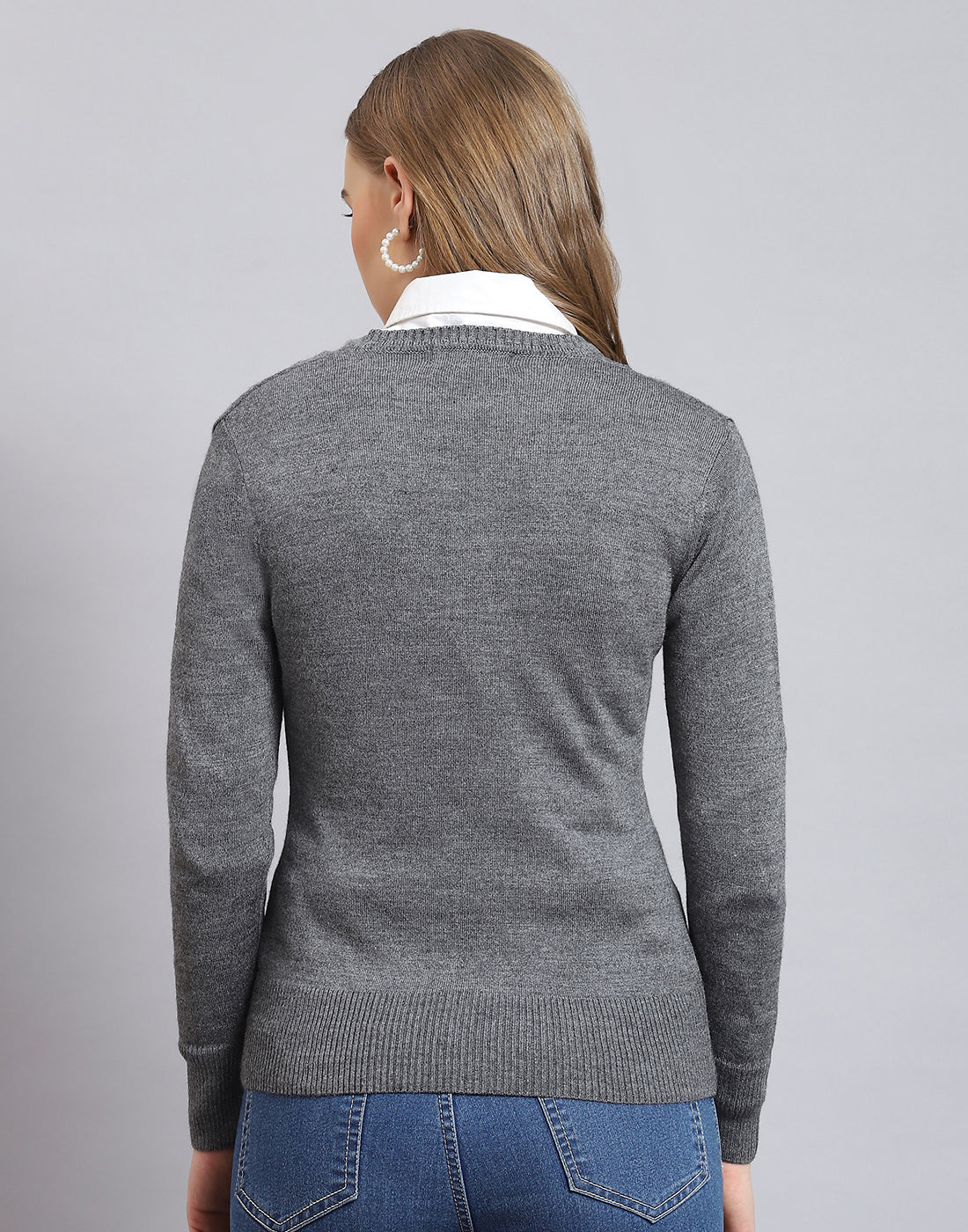 Women Grey Solid V Neck Full Sleeve Sweater