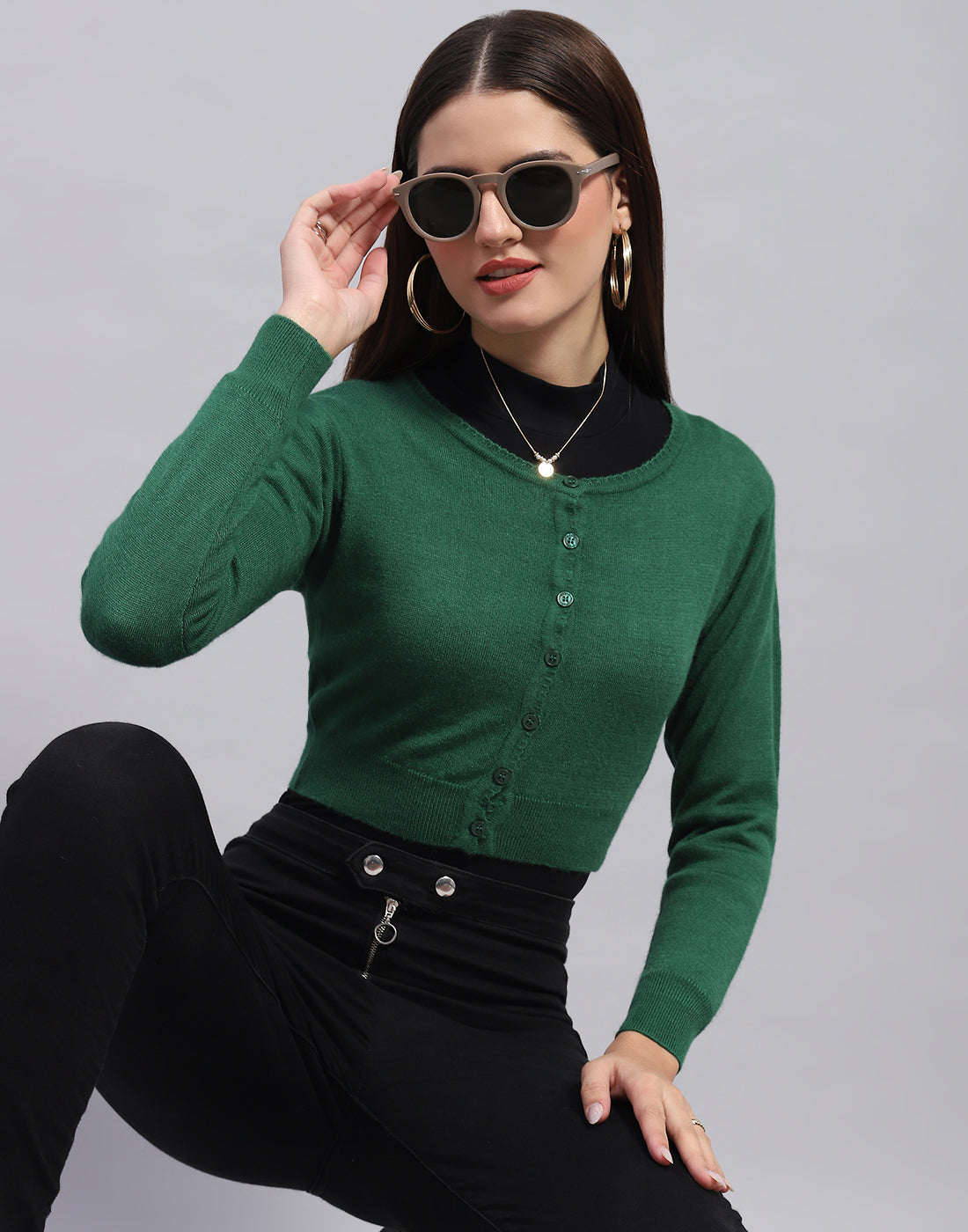 Women Green Solid Round Neck Full Sleeve Blouse