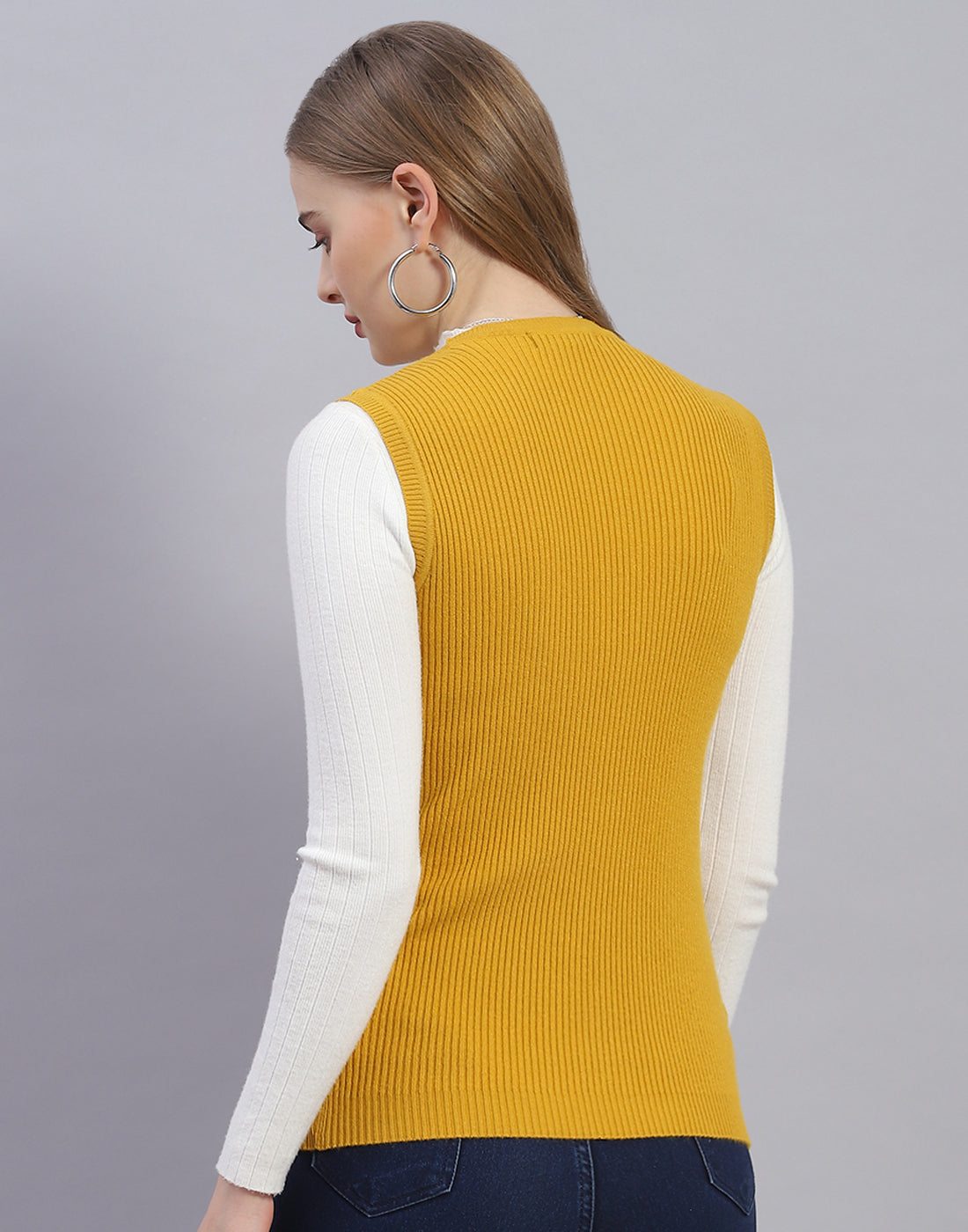 Women Yellow Solid Round Neck Sleeveless Sweater