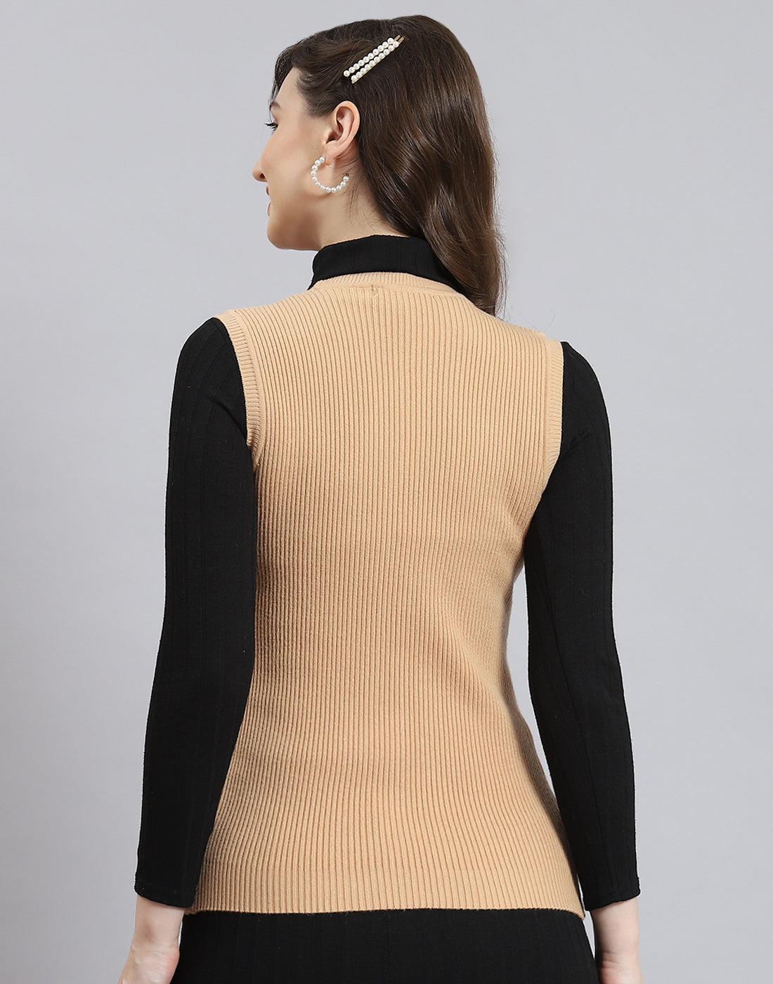 Women Beige Solid Round Neck Sleeveless Sweater