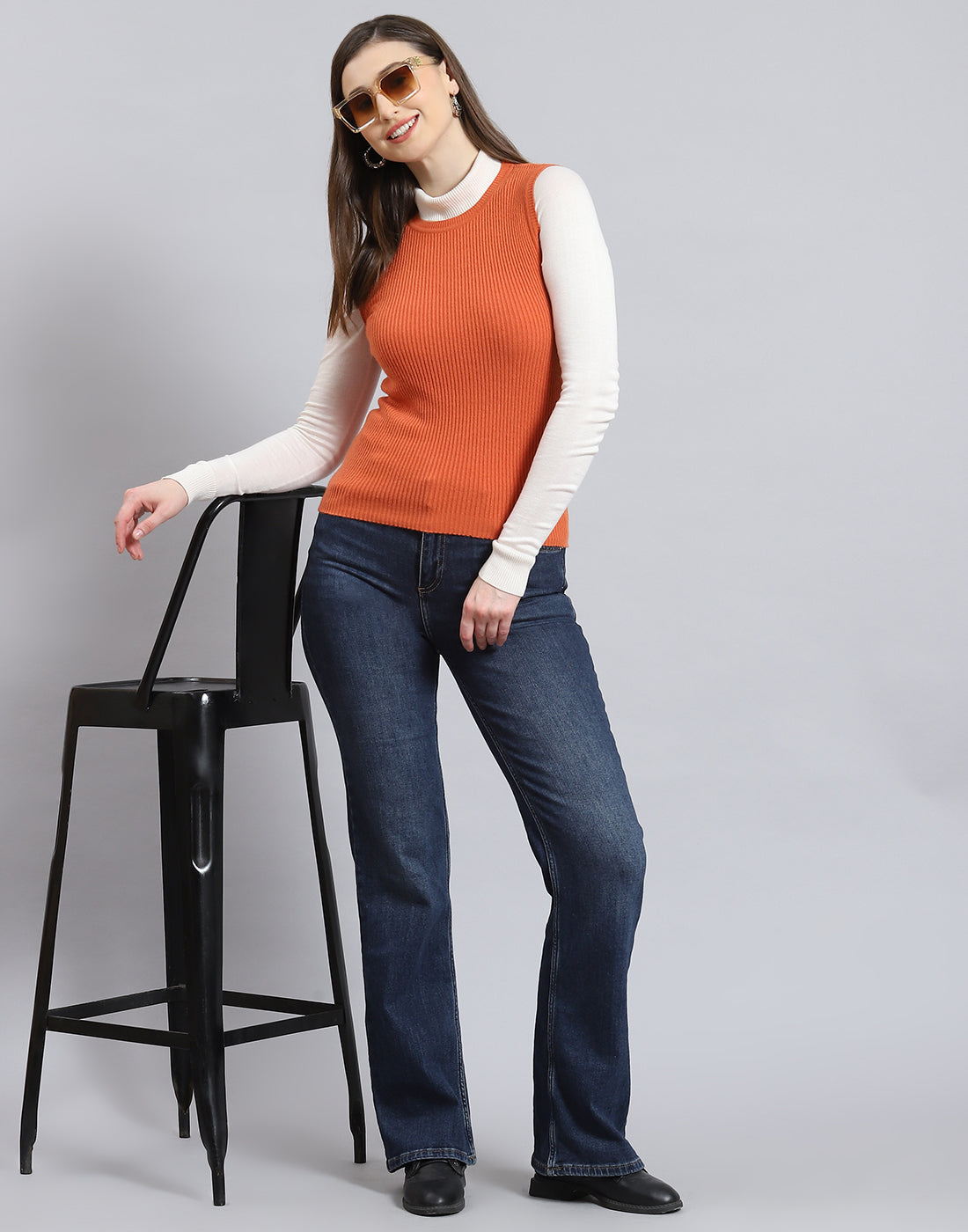 Women Rust Solid Round Neck Sleeveless Sweater