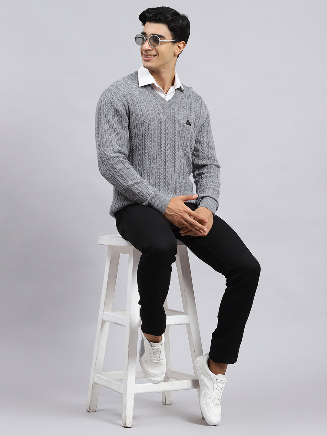 Men Grey Self Pullover