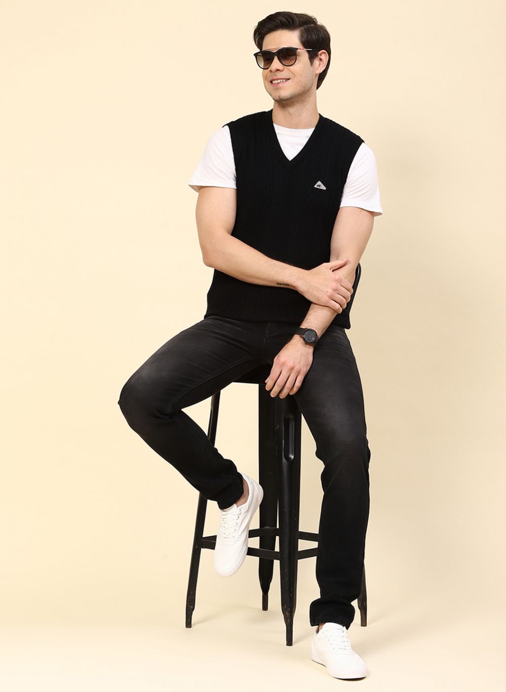 Men Black Self Design Pure wool Sweater