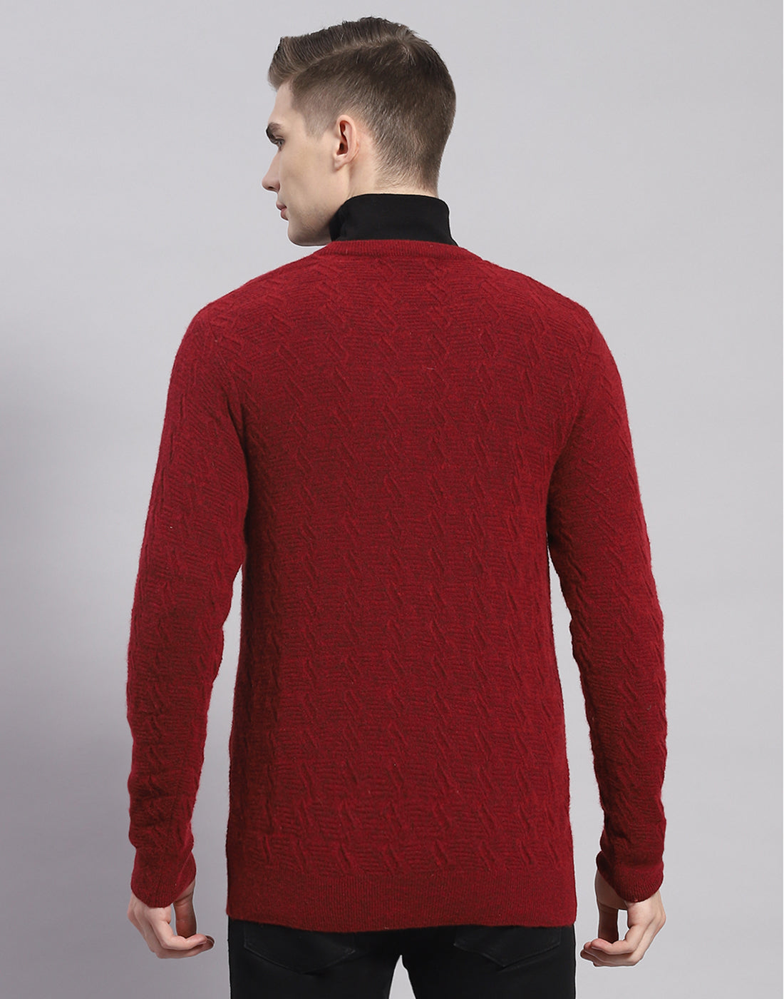 Men Maroon Solid V Neck Full Sleeve Pullover