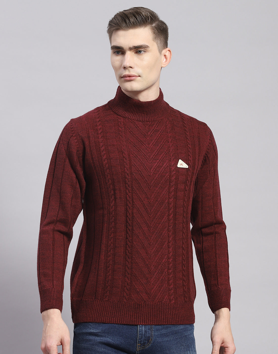 Men Maroon Solid T Neck Full Sleeve Pullover