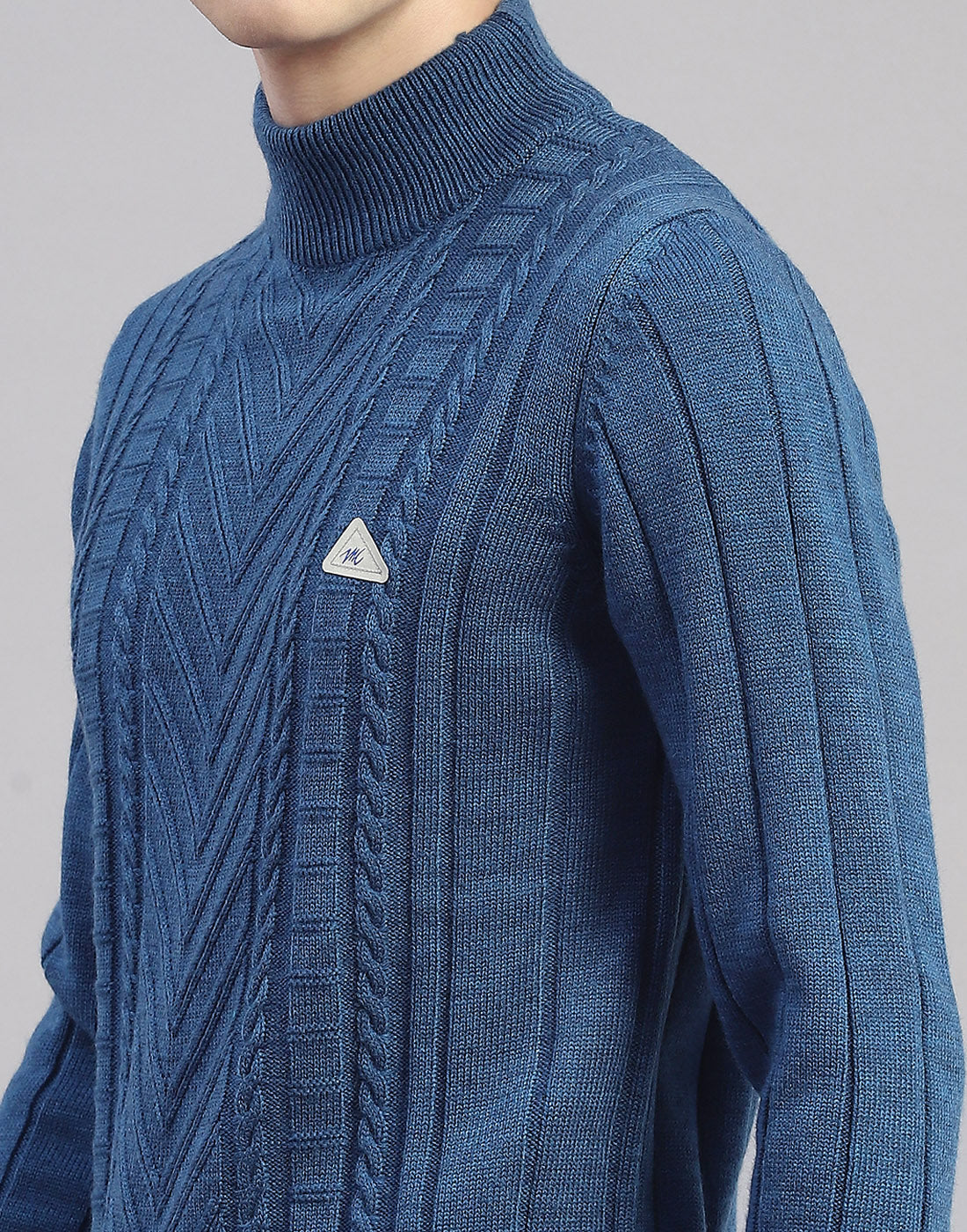 Men Blue Solid T Neck Full Sleeve Pullover