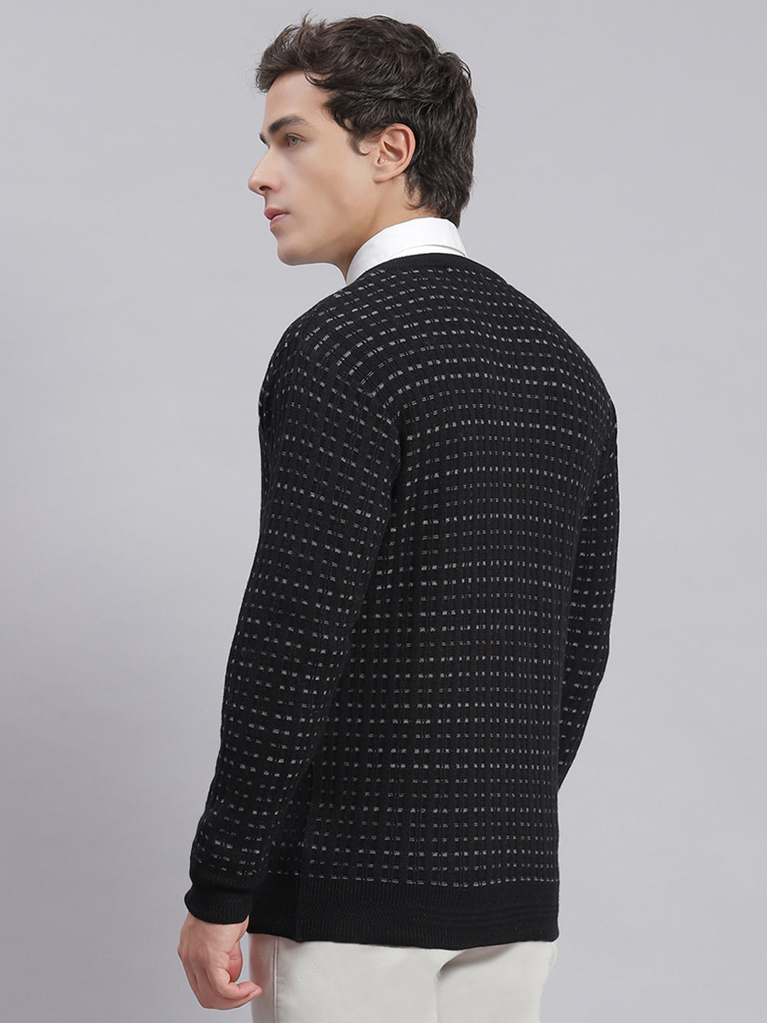 Men Black Self Design V Neck Full Sleeve Sweaters/Pullovers