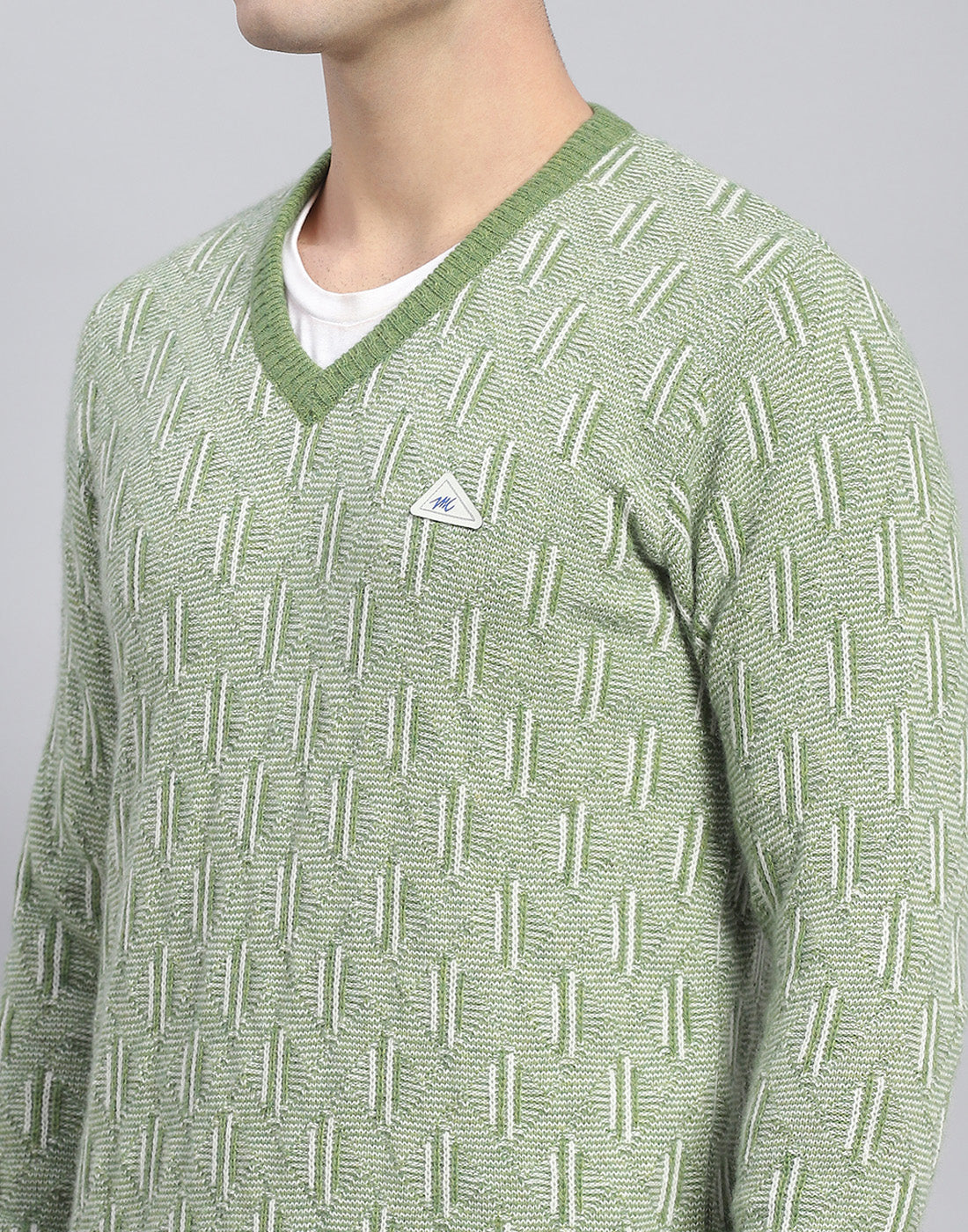 Men Green Self Design V Neck Full Sleeve Pullover
