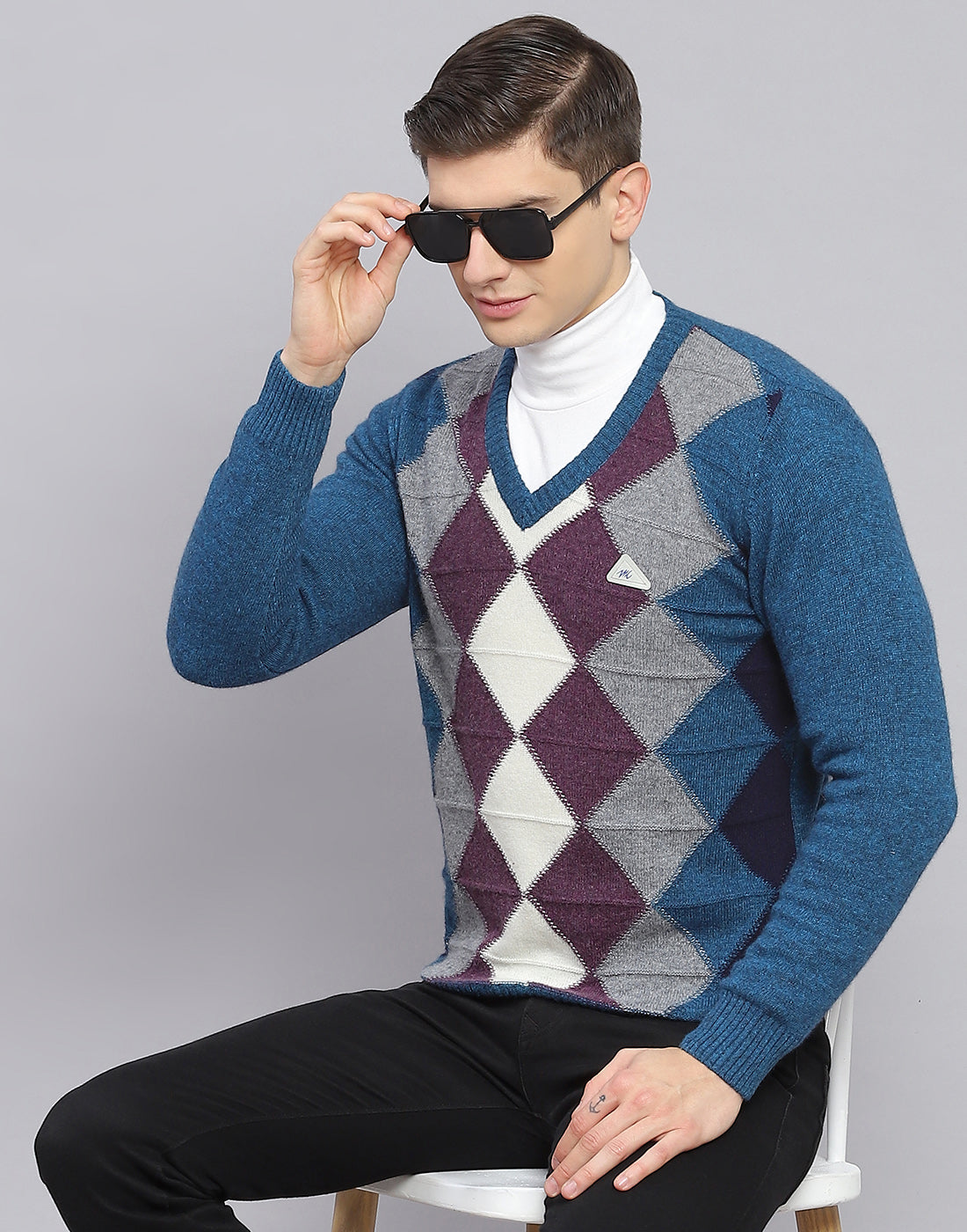Men Teal Blue Self Design V Neck Full Sleeve Sweater