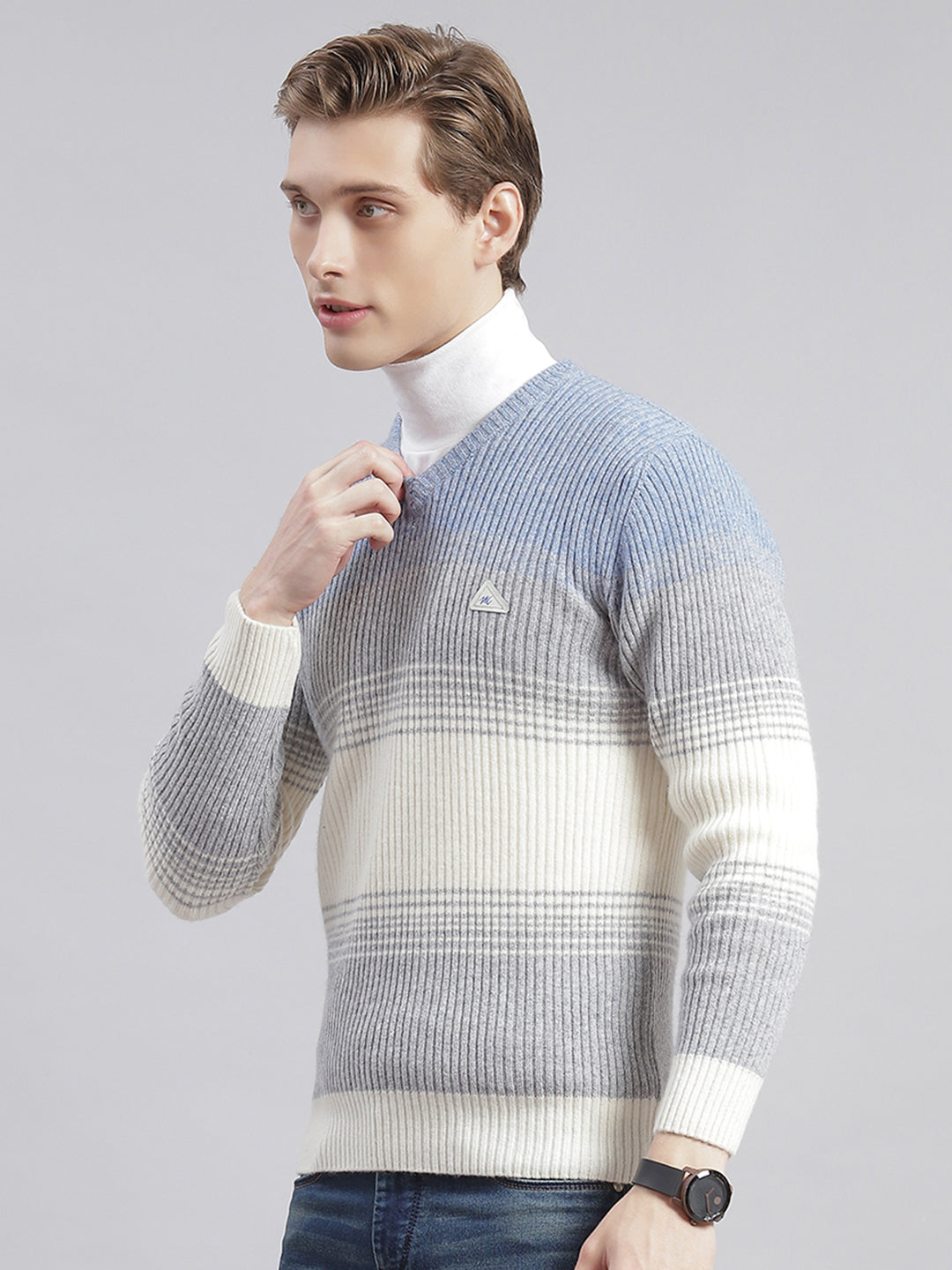 Men Grey Stripe V Neck Full Sleeve Sweaters/Pullovers