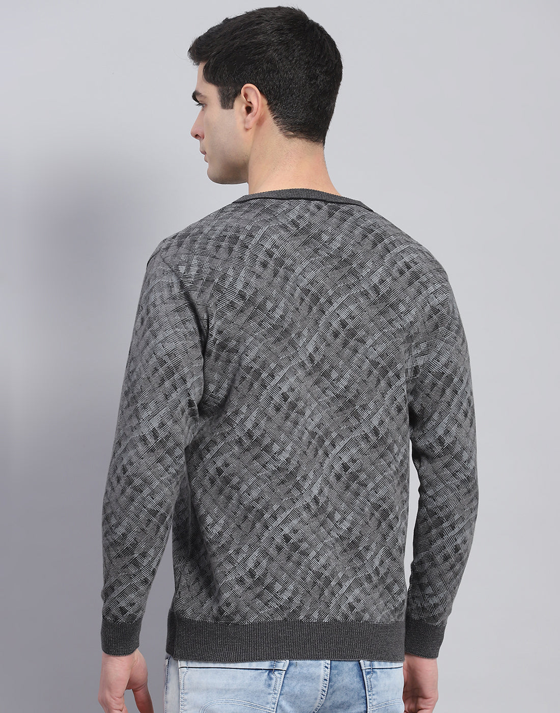 Men Grey Self Design V Neck Full Sleeve Pullover