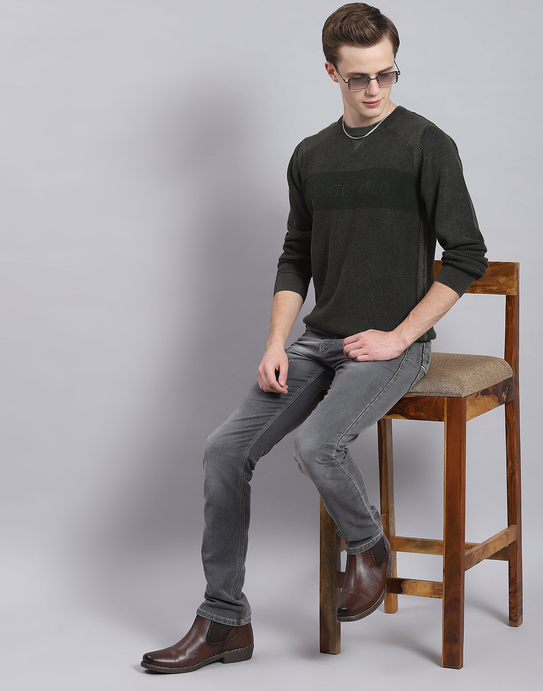 Men Green Self Design Round Neck Full Sleeve Sweater