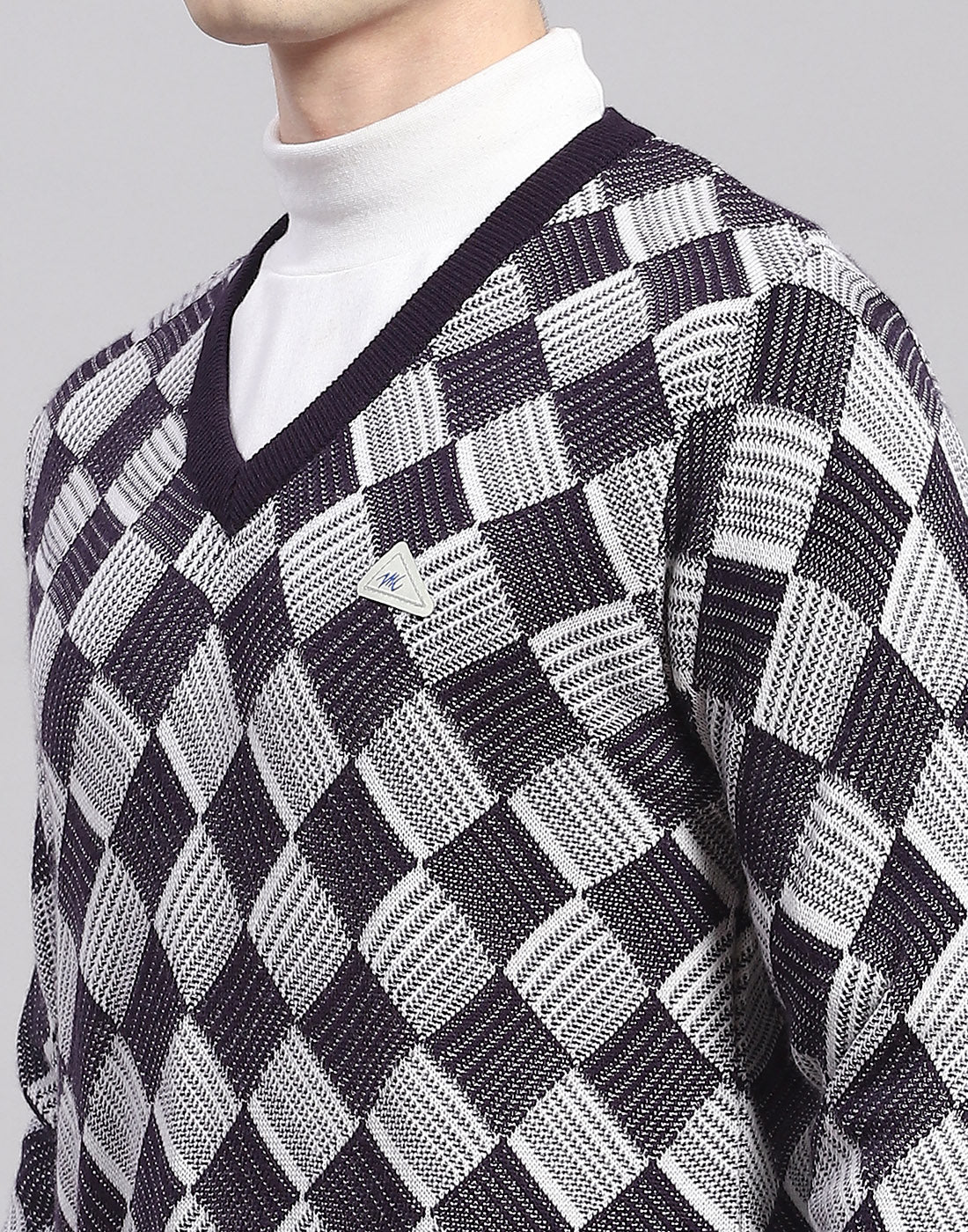 Men Navy Blue Self Design V Neck Full Sleeve Pullover