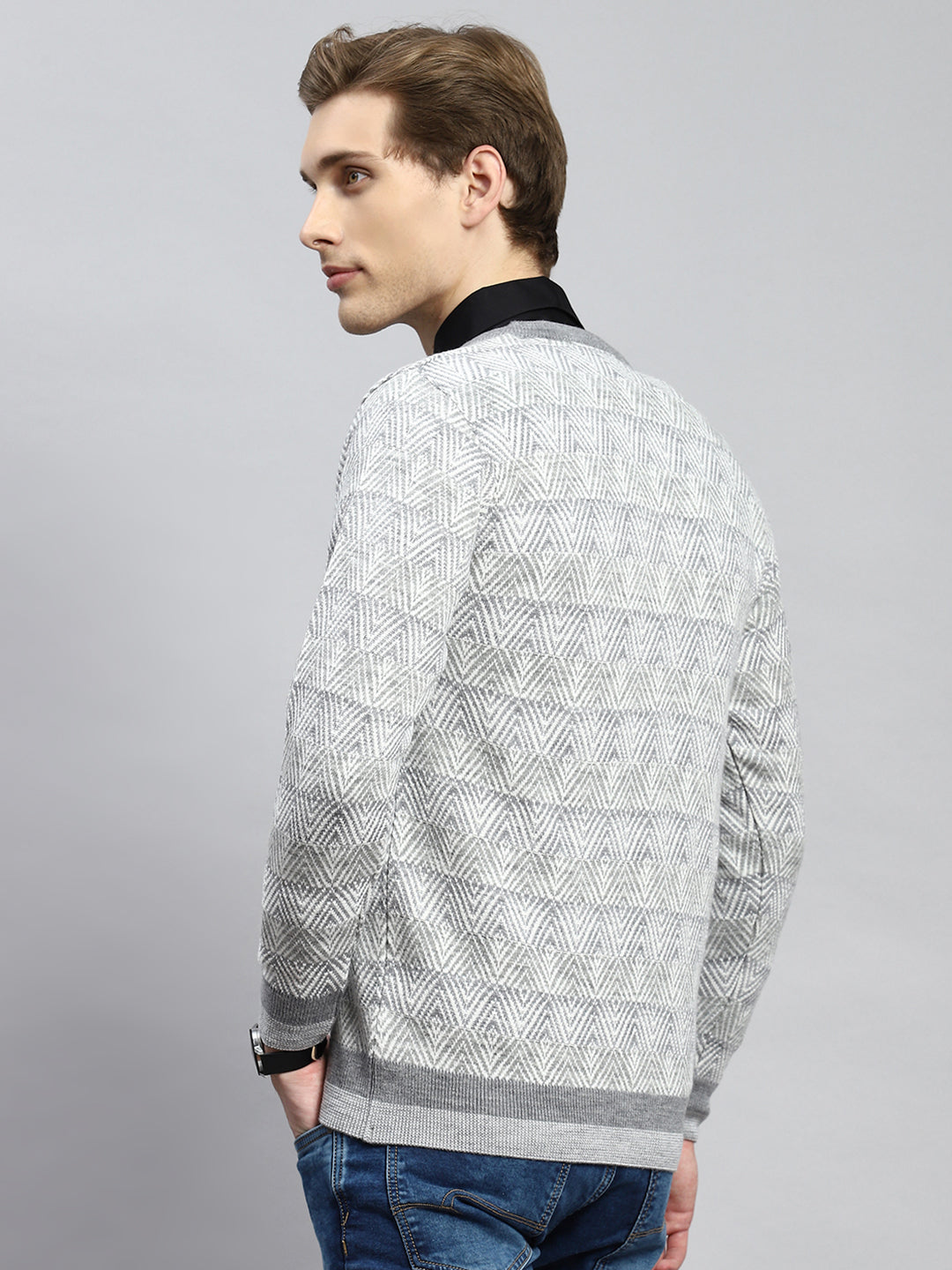 Men Grey Jaquard Pullover