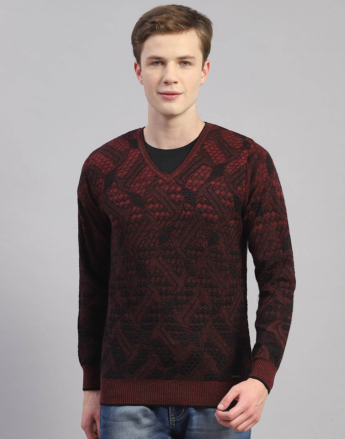 Men Maroon Self Design V Neck Full Sleeve Pullover