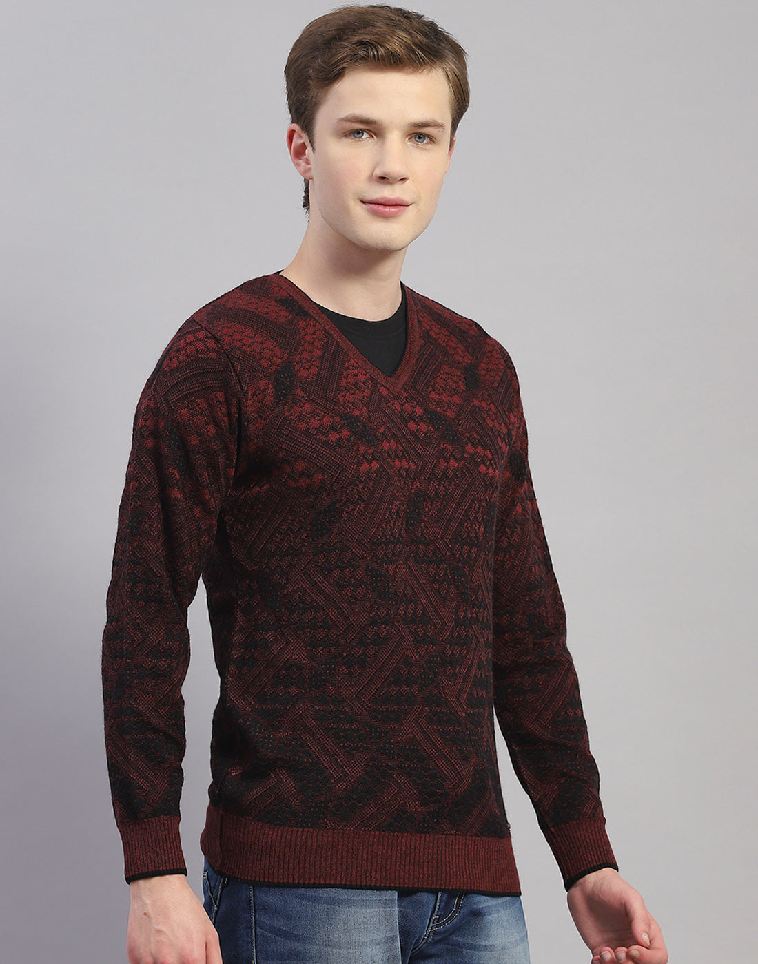 Men Maroon Self Design V Neck Full Sleeve Pullover