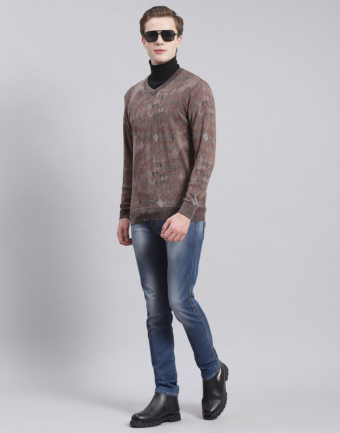 Men Brown Self Design V Neck Full Sleeve Sweater