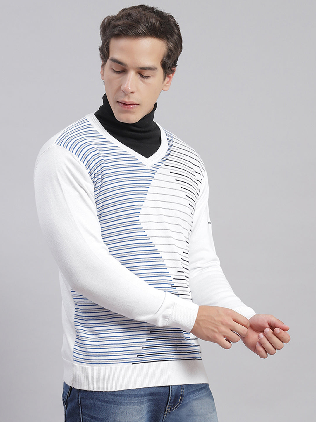 Men White Self Design V Neck Full Sleeve Sweaters/Pullovers