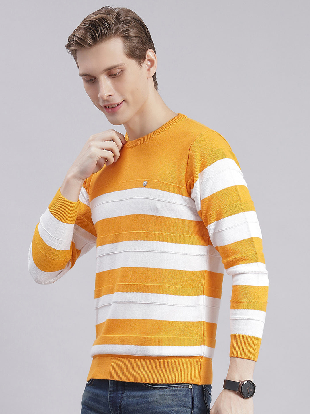 Men Yellow Stripe Round Neck Full Sleeve Sweaters/Pullovers