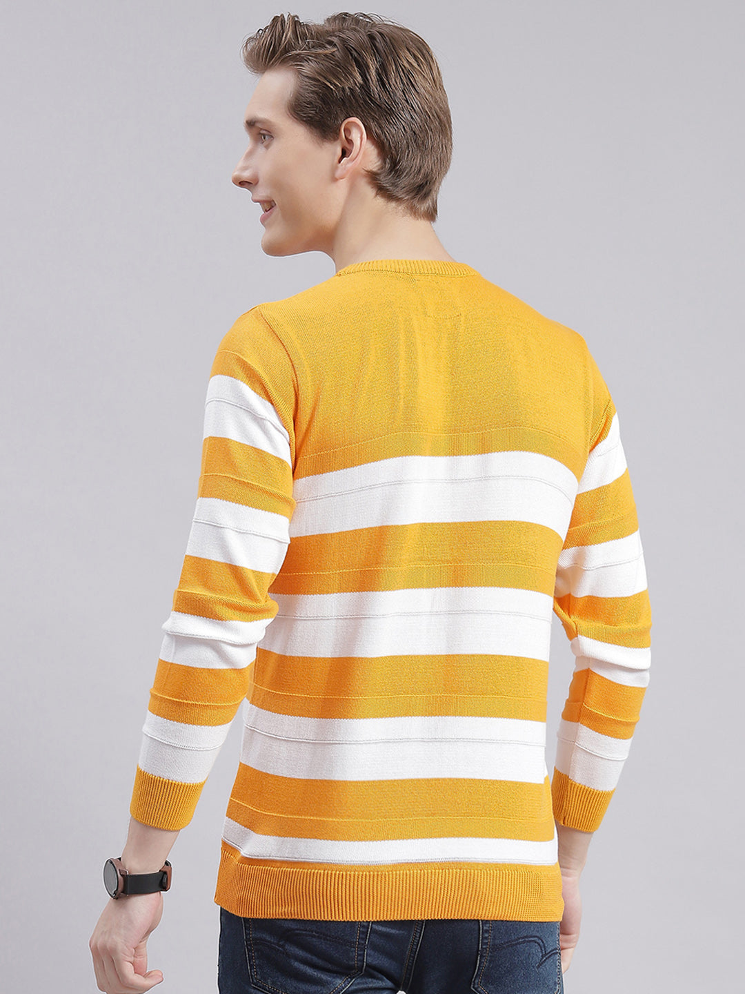 Men Yellow Stripe Round Neck Full Sleeve Sweaters/Pullovers
