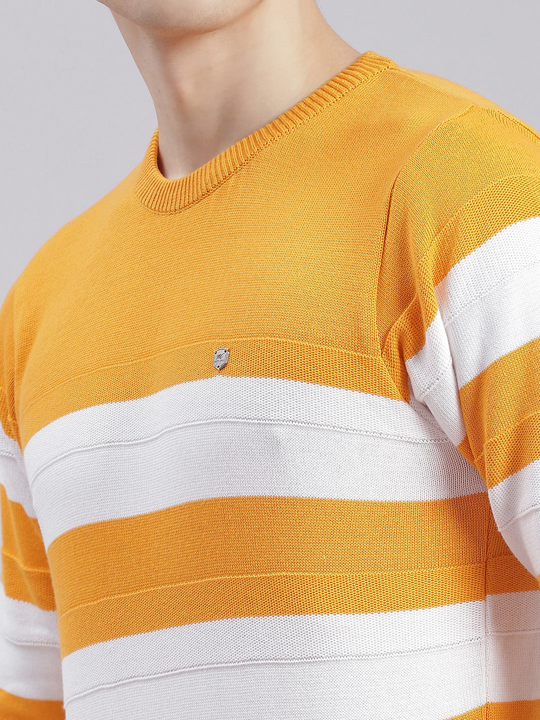 Men Yellow Stripe Round Neck Full Sleeve Sweaters/Pullovers