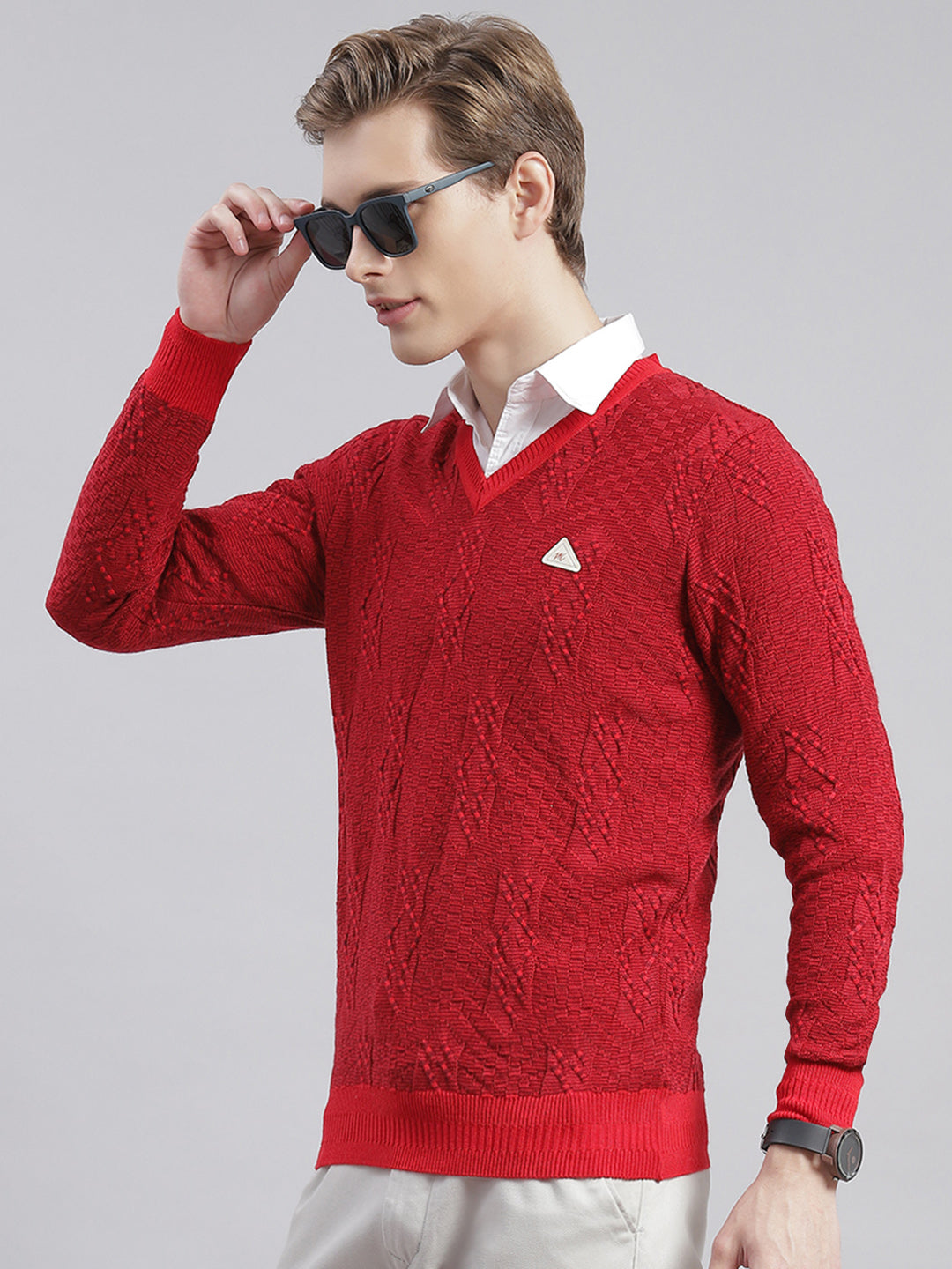 Men Red Self Design V Neck Full Sleeve Sweaters/Pullovers